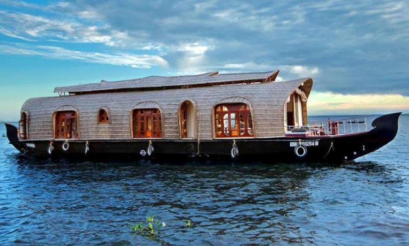 Готель Aqua Castle Houseboat - By Aqua Jumbo Houseboats Alappuzha Екстер'єр фото