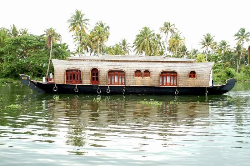 Готель Aqua Castle Houseboat - By Aqua Jumbo Houseboats Alappuzha Екстер'єр фото